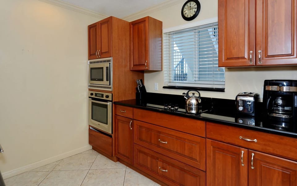 Kitchen - Updated kitchen with stainless steel appliences.