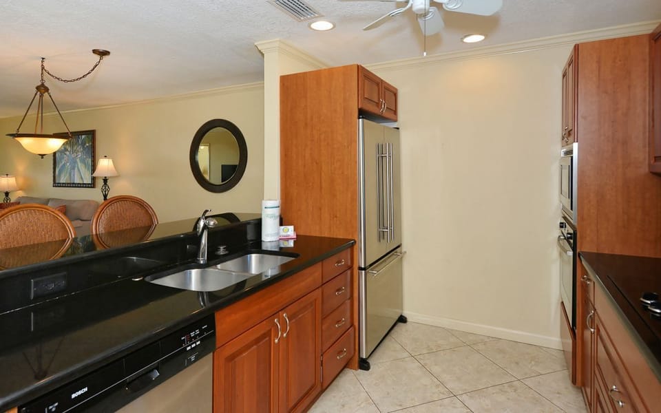 Kitchen - Fully equipped kitchen