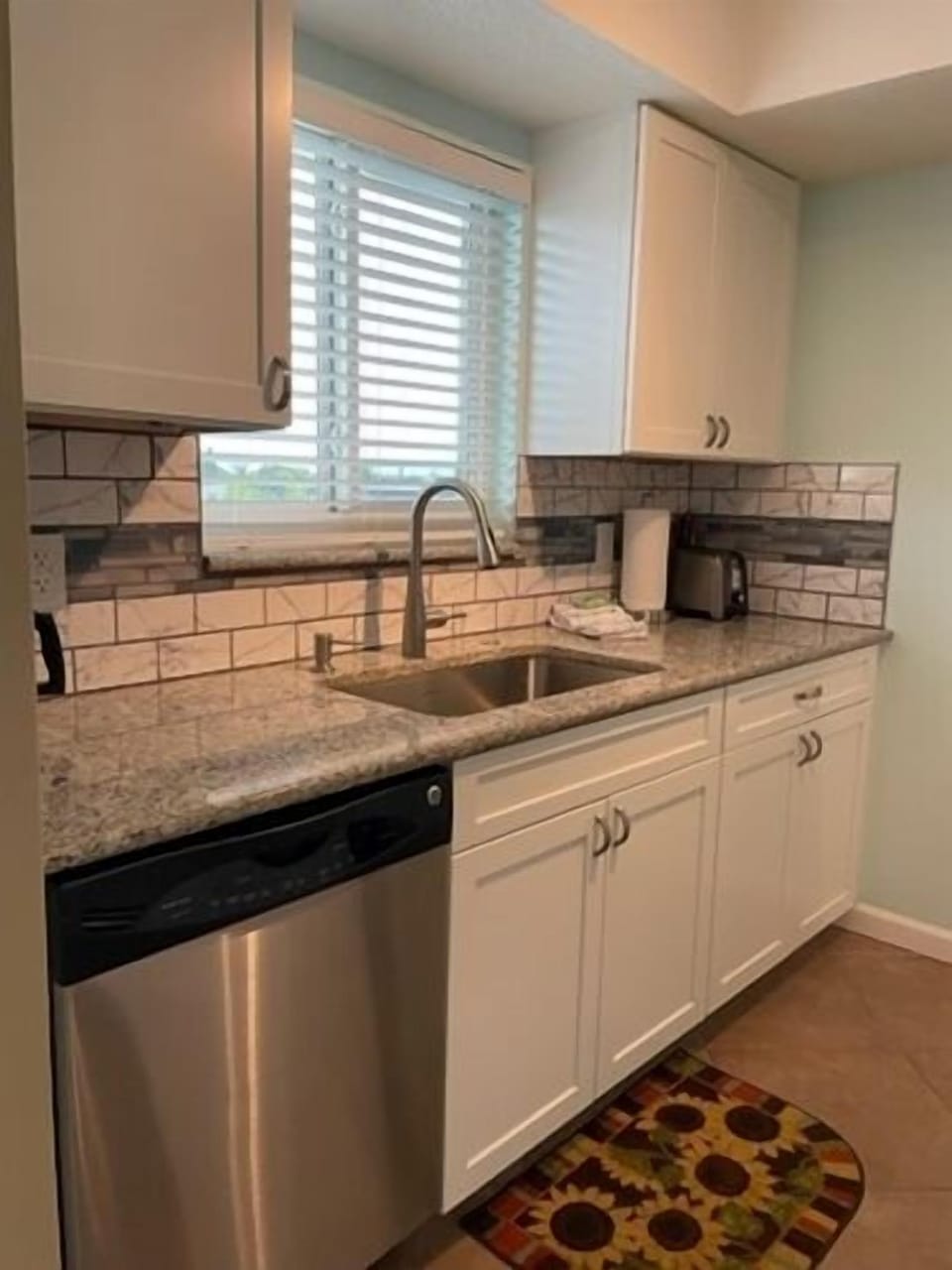 Kitchen - Fully equipped kitchen