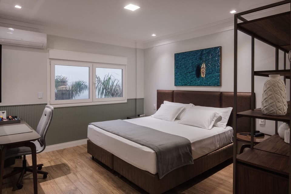 Family Studio | In-room safe, desk, laptop workspace, soundproofing