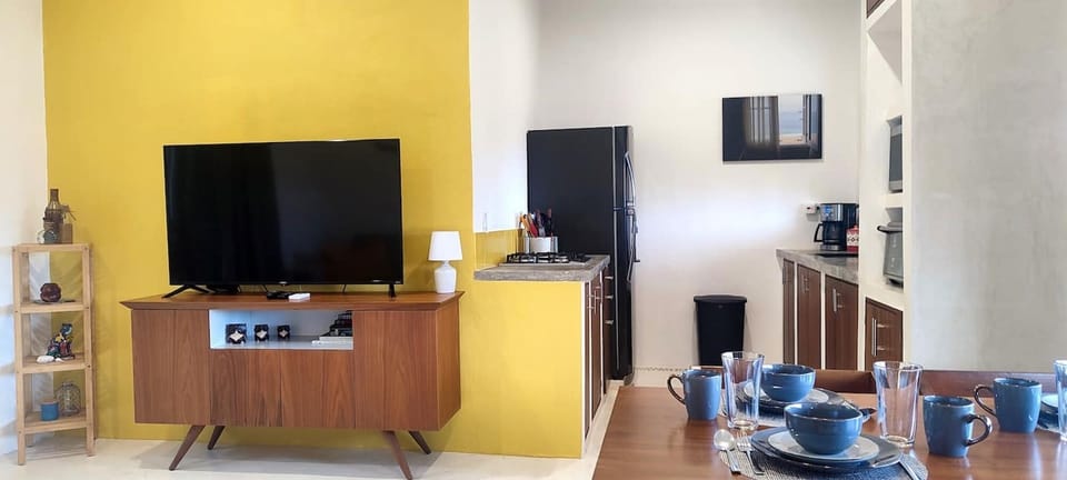 Living and dining room, fully equipped