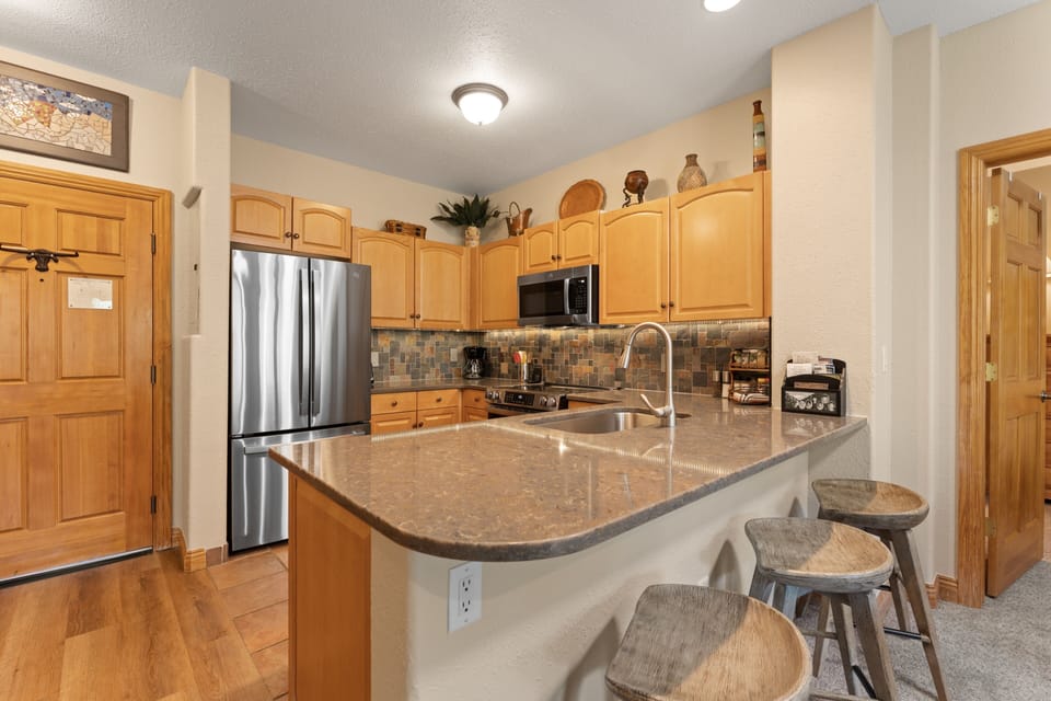 Condo (2 Bedrooms) | Property amenity