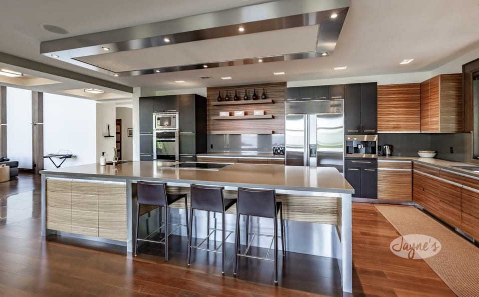 Kitchen &amp; Bar Seating