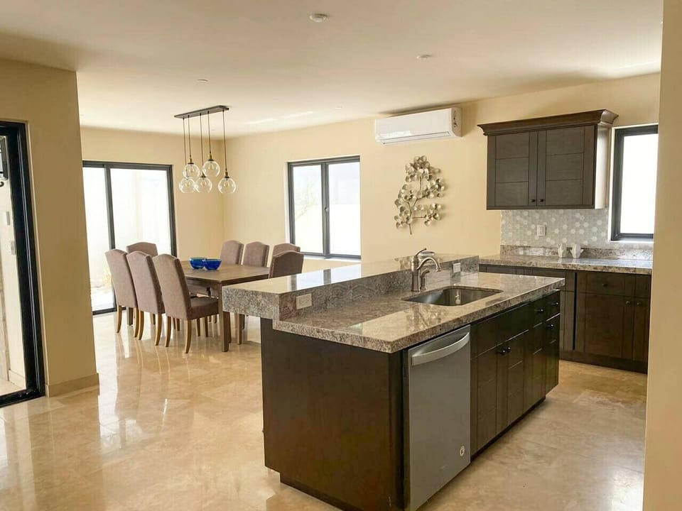 Open-Concept Kitchen and Dining Area