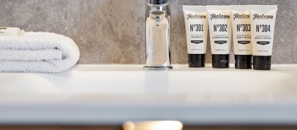 Bathroom amenities