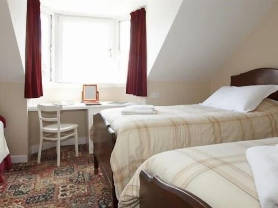 Triple Room, Ensuite | Premium bedding, travel crib, bed sheets