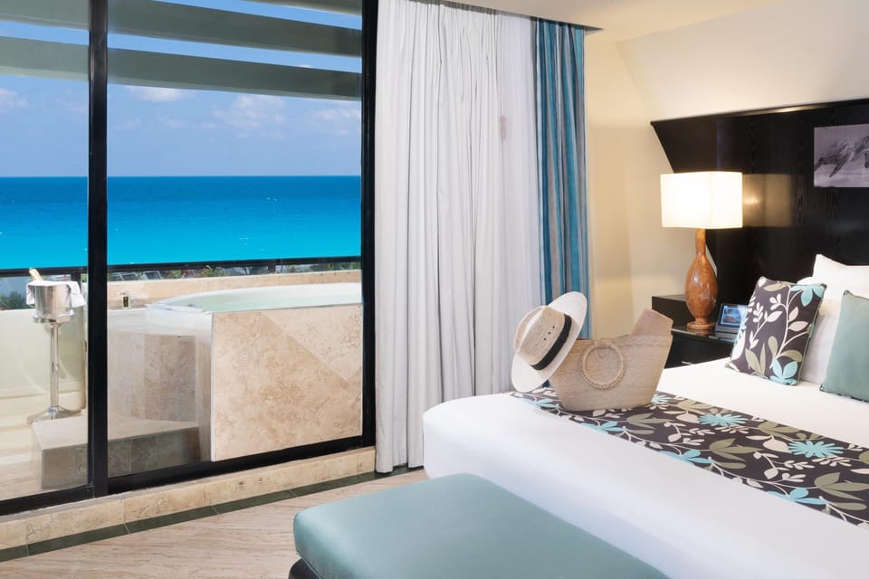 Sian Kaan Master Suite | Free minibar, in-room safe, blackout drapes, iron/ironing board