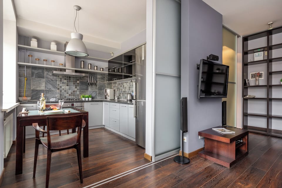 Classic Studio, City View | Private kitchen | Full-size fridge, microwave, oven, stovetop