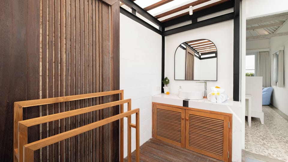 Villa, Multiple Bedrooms | Bathroom | Free toiletries, towels, soap, shampoo