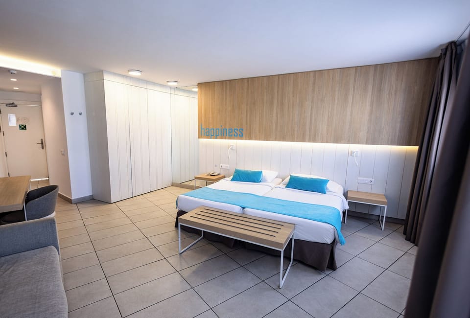 In-room safe, desk, blackout drapes, free WiFi