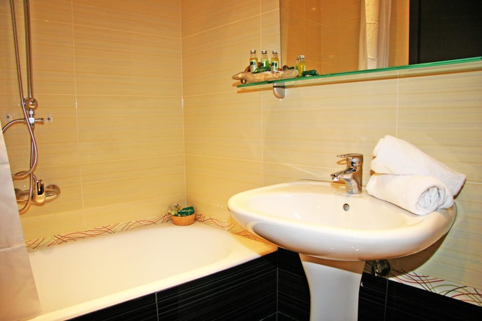 Hair dryer, towels