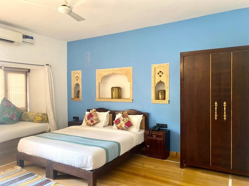 Deluxe Double Room, City View | Desk, free WiFi