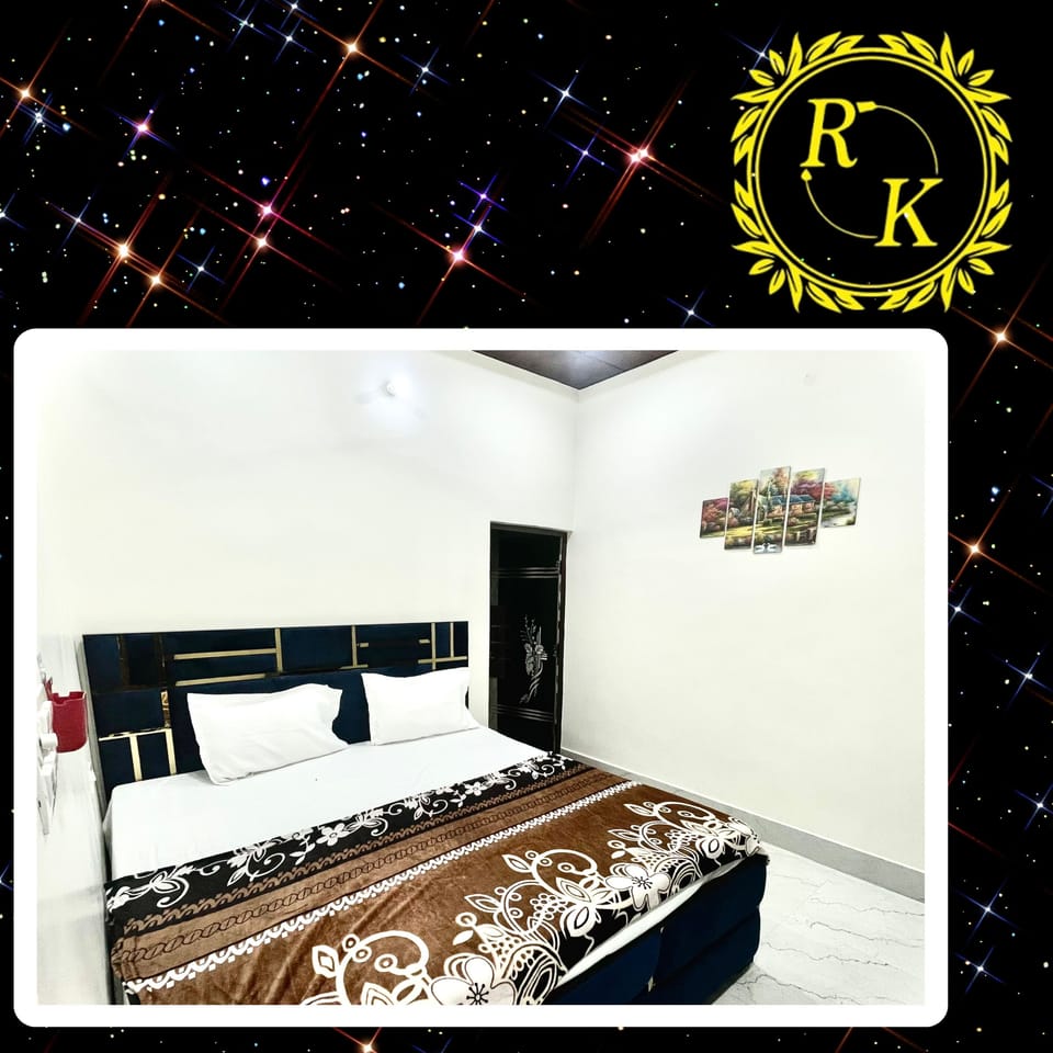 Comfort Room | Free WiFi, bed sheets