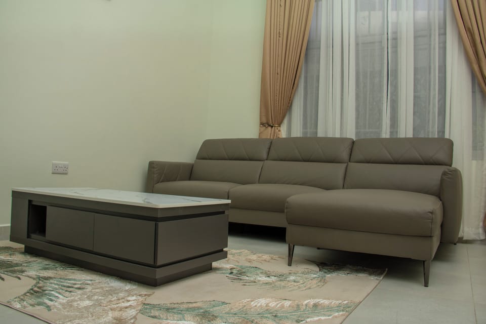 Superior Suite | In-room safe, desk, laptop workspace, soundproofing