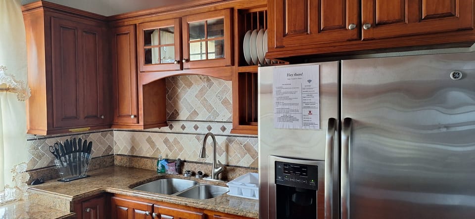 Kitchen Area (4)