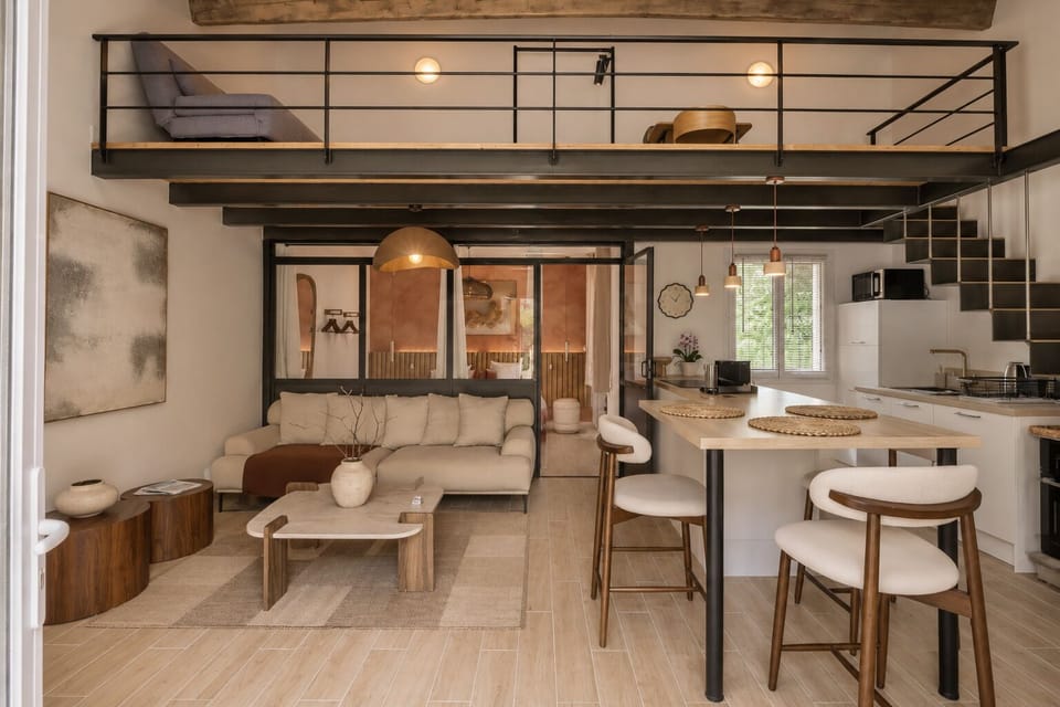 Design Loft, Garden View | Living area | 110-cm LED TV with cable channels