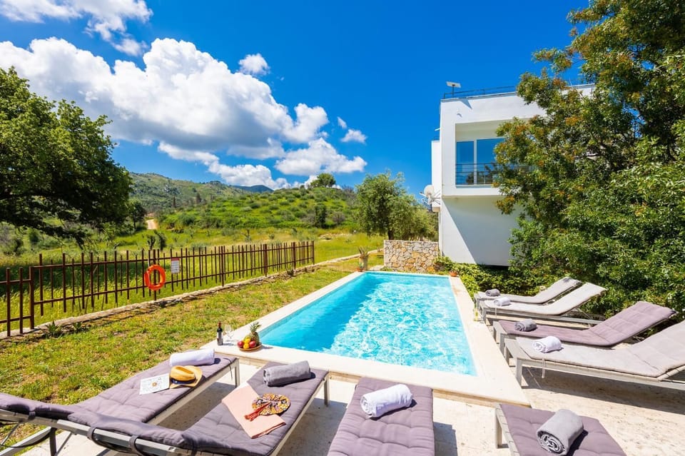 Beautiful villa with private pool and terrace