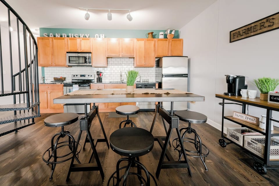 Full Kitchen ready to serve