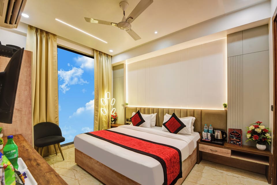 Premium bedding, down comforters, memory foam beds, desk