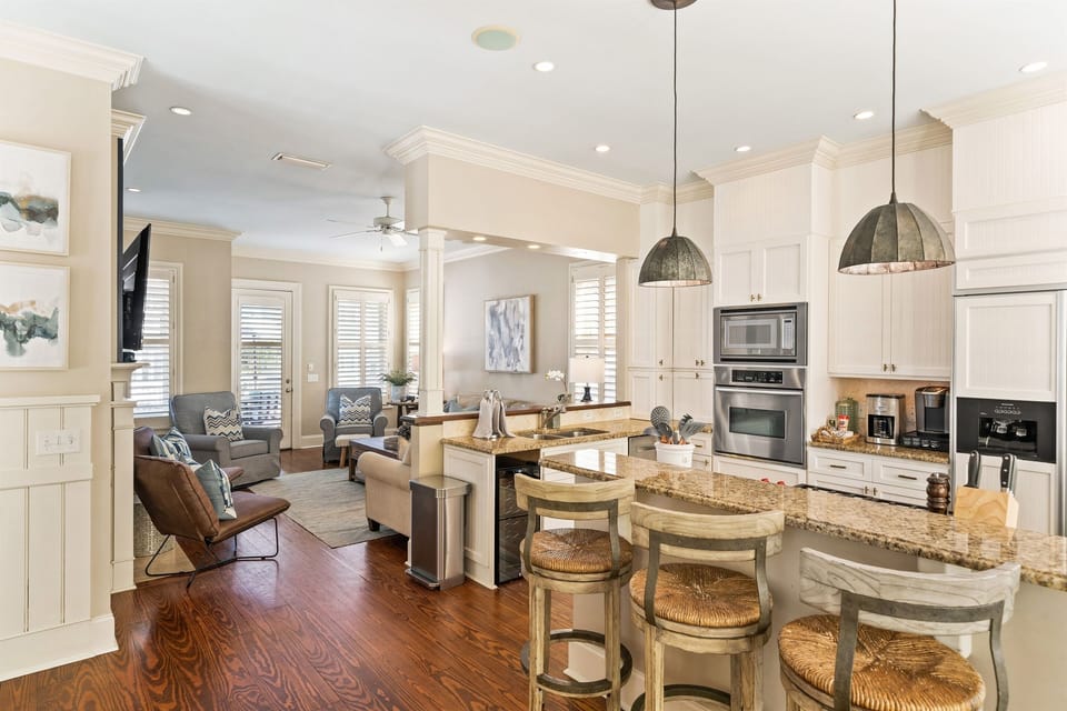 2nd floor kitchen and family room