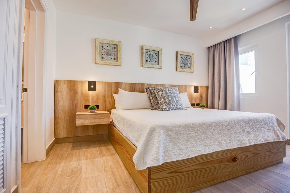 TesCosy Beachfront 2 BDR Apartment. STM G406 (2556)