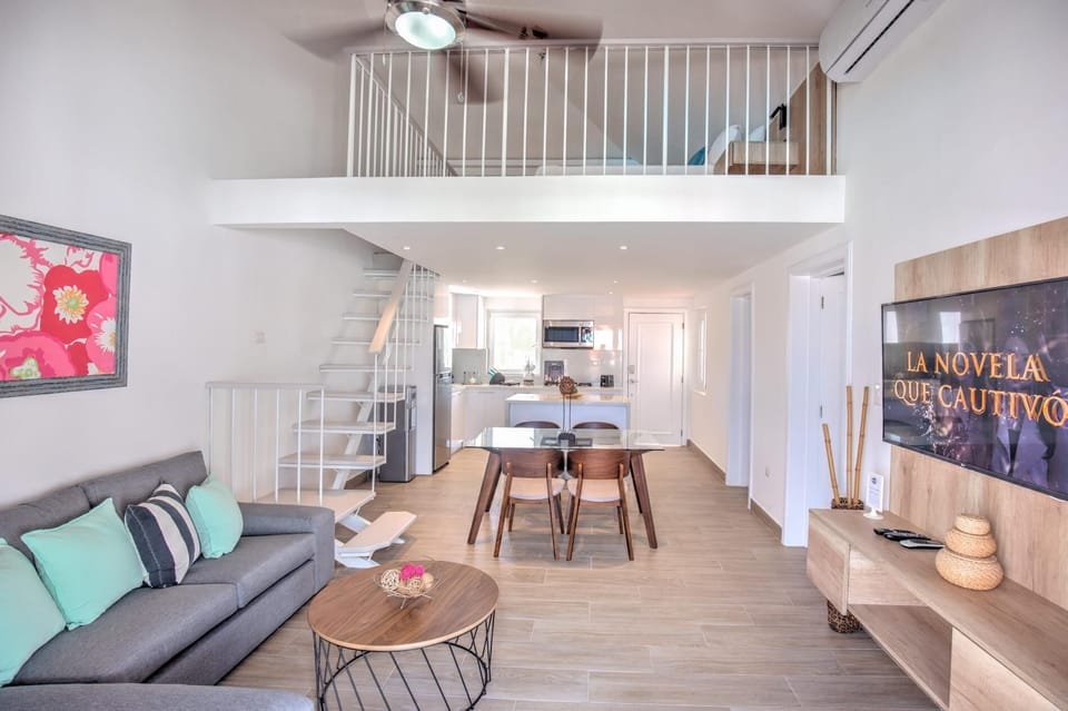 TesCosy Beachfront 2 BDR Apartment. STM G406 (2566)