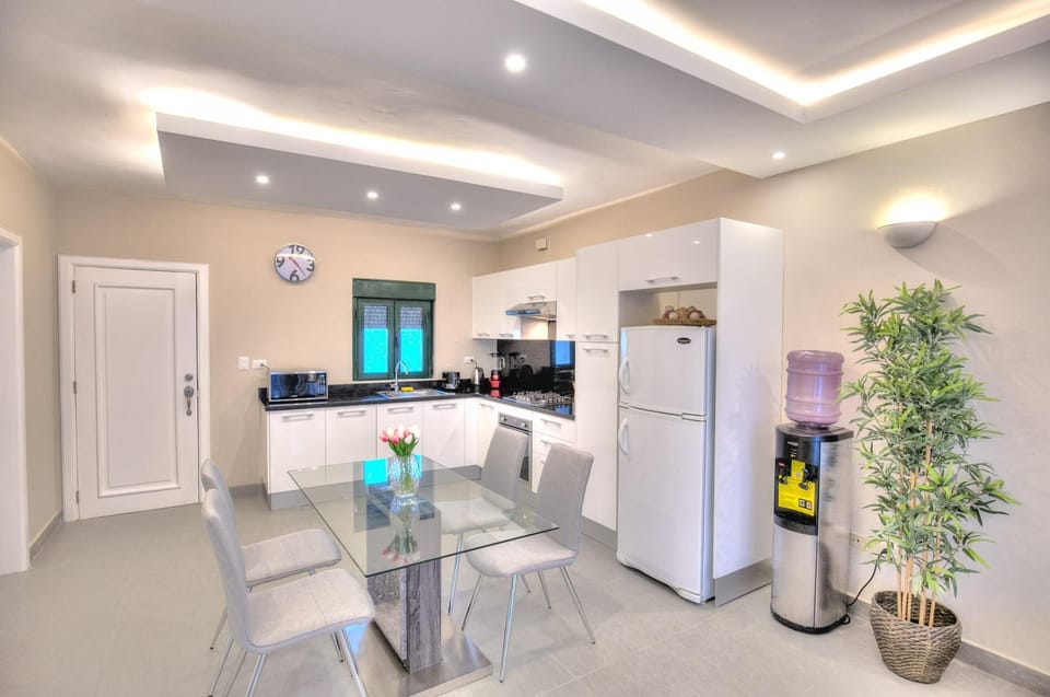 Stanza Mare J 202  Beachfront  Apartment (9)