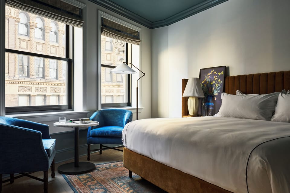 Petite Suite | Egyptian cotton sheets, premium bedding, pillowtop beds, minibar
