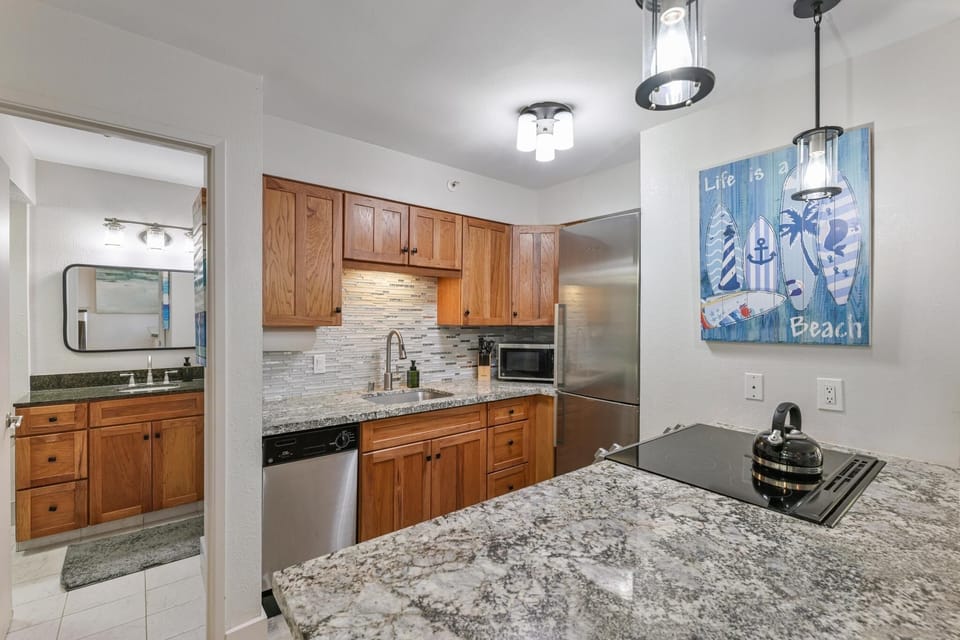 Updated Kitchen with stainless appliances and granite countertops!
