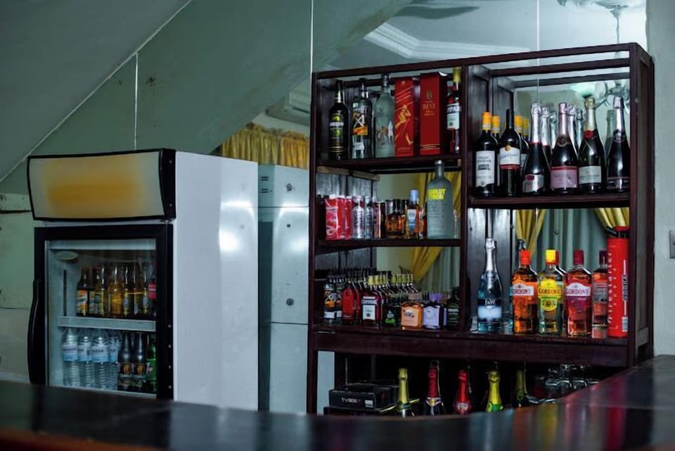 Deluxe Room, Balcony, City View | Minibar