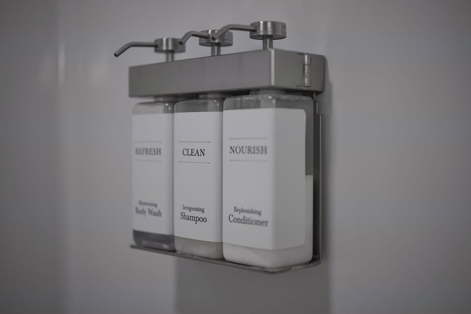 Bathroom amenities