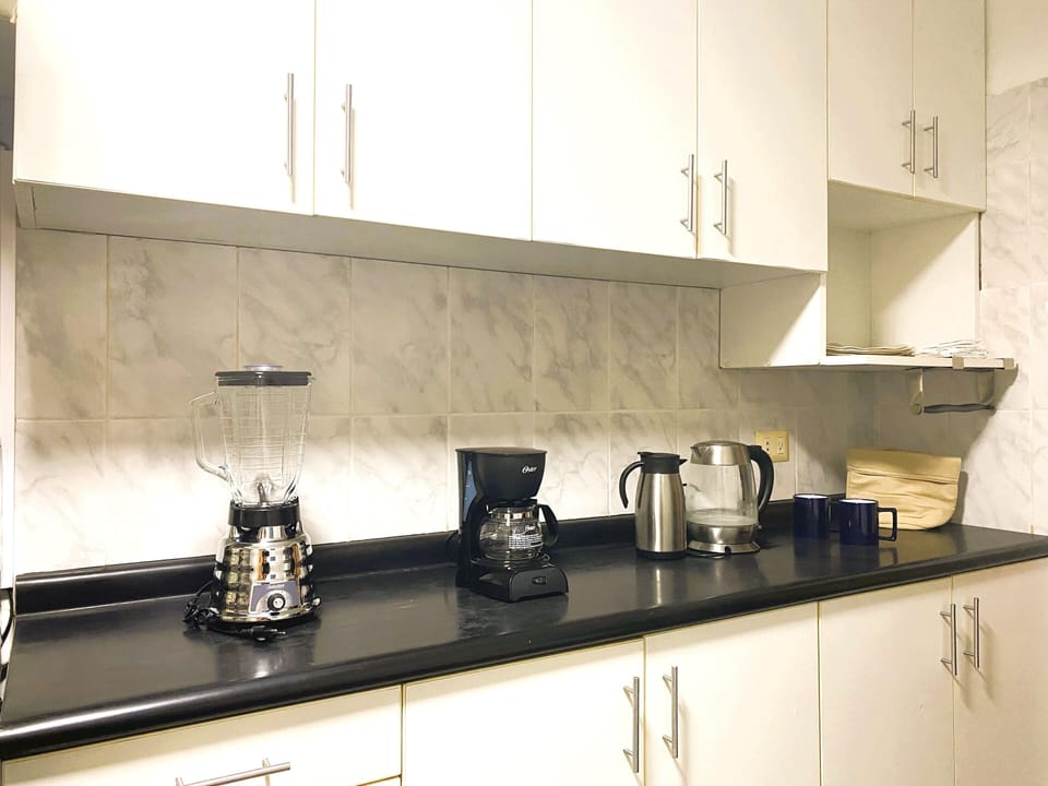 Family Apartment | Private kitchen | Fridge, microwave, oven, electric kettle