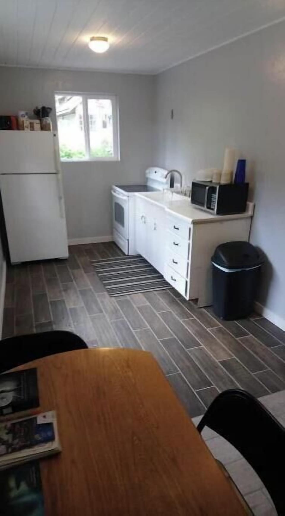 Dining area and kitchen 