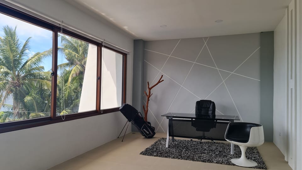Office / workspace with ocean view
