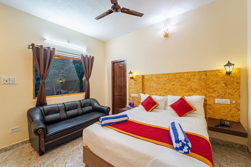 Deluxe Double Room, Garden View | Egyptian cotton sheets, premium bedding, down comforters