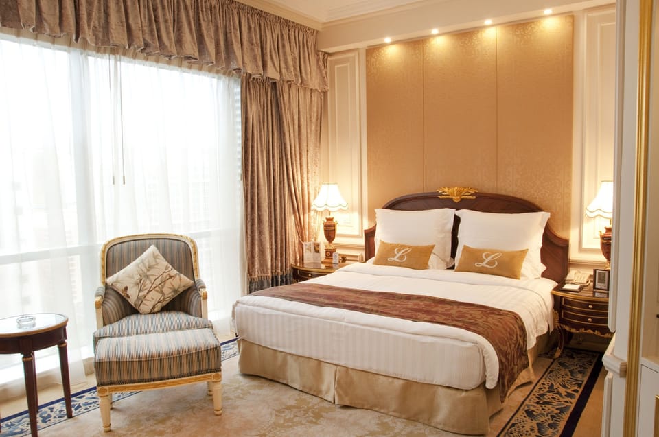 Superior Room | Down comforters, minibar, in-room safe, desk