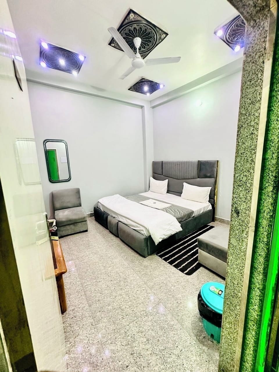 Deluxe Double Room | Desk, laptop workspace, soundproofing, WiFi (free)