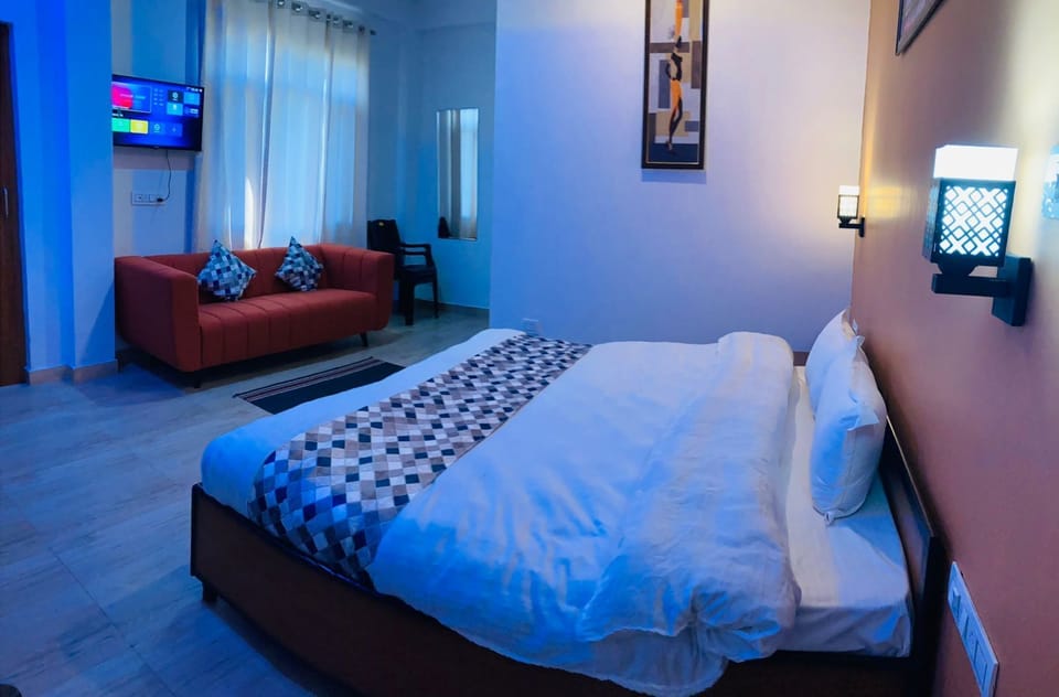 Luxury Double Room, Balcony, Valley View | Free WiFi