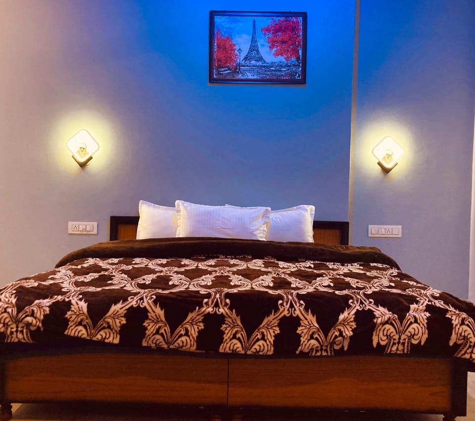 Deluxe Room, Balcony, Valley View | Free WiFi