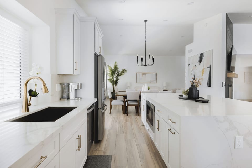 Kitchen with Large Island