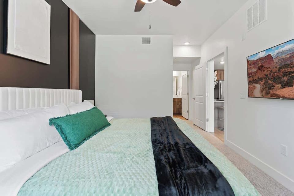 Sleep soundly in our king-sized bed and stay productive with a desk and TV at your fingertips.