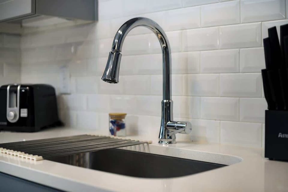 Prepare meals with ease in our kitchen, equipped with all the utensils and a cozy touch of mini plants.