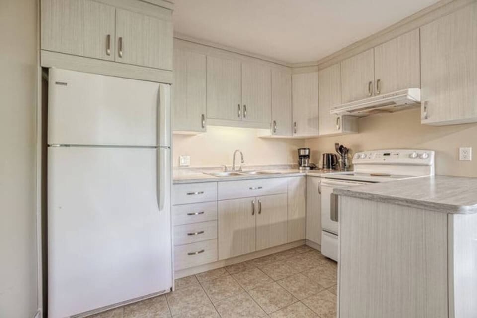Kitchen counters with appliances
