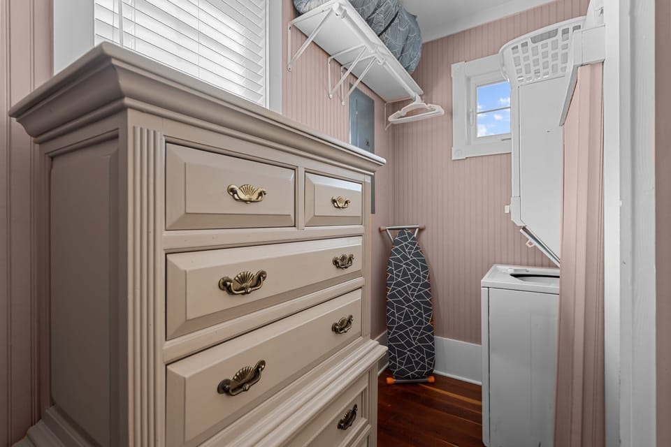 Master Closet w/ Additional Laundry
