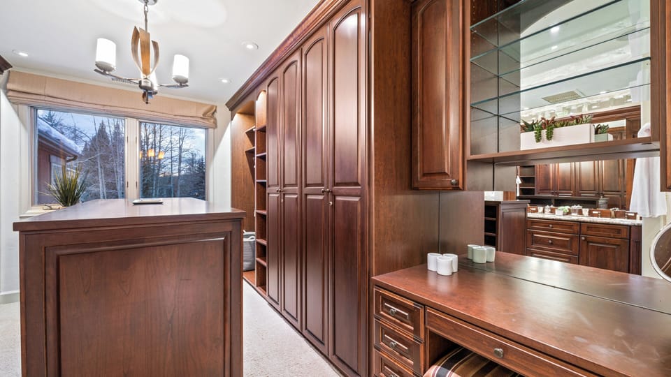 Ensuite Primary Walk-In Closet - North