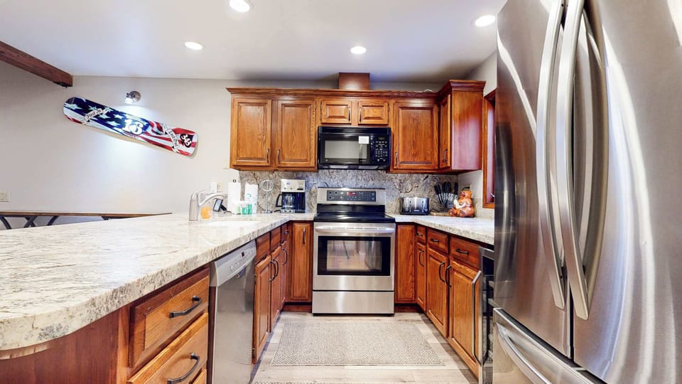 Kitchen has everything you will need to make that romantic dinner or dinner for the whole family