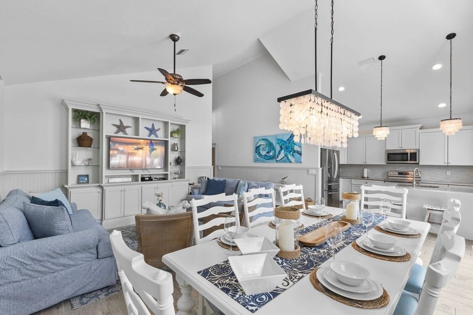 House, 5 Bedrooms | Dining