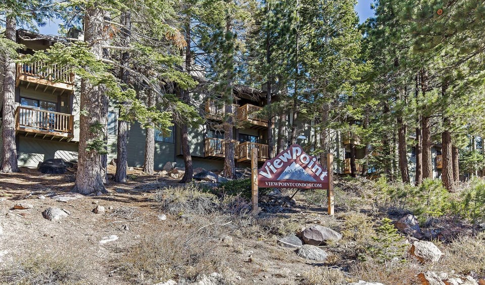 Welcome to the Viewpoint Condos in Mammoth Lakes