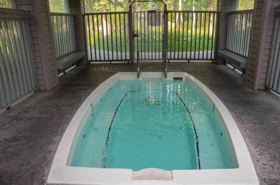 Gated hot tub 2