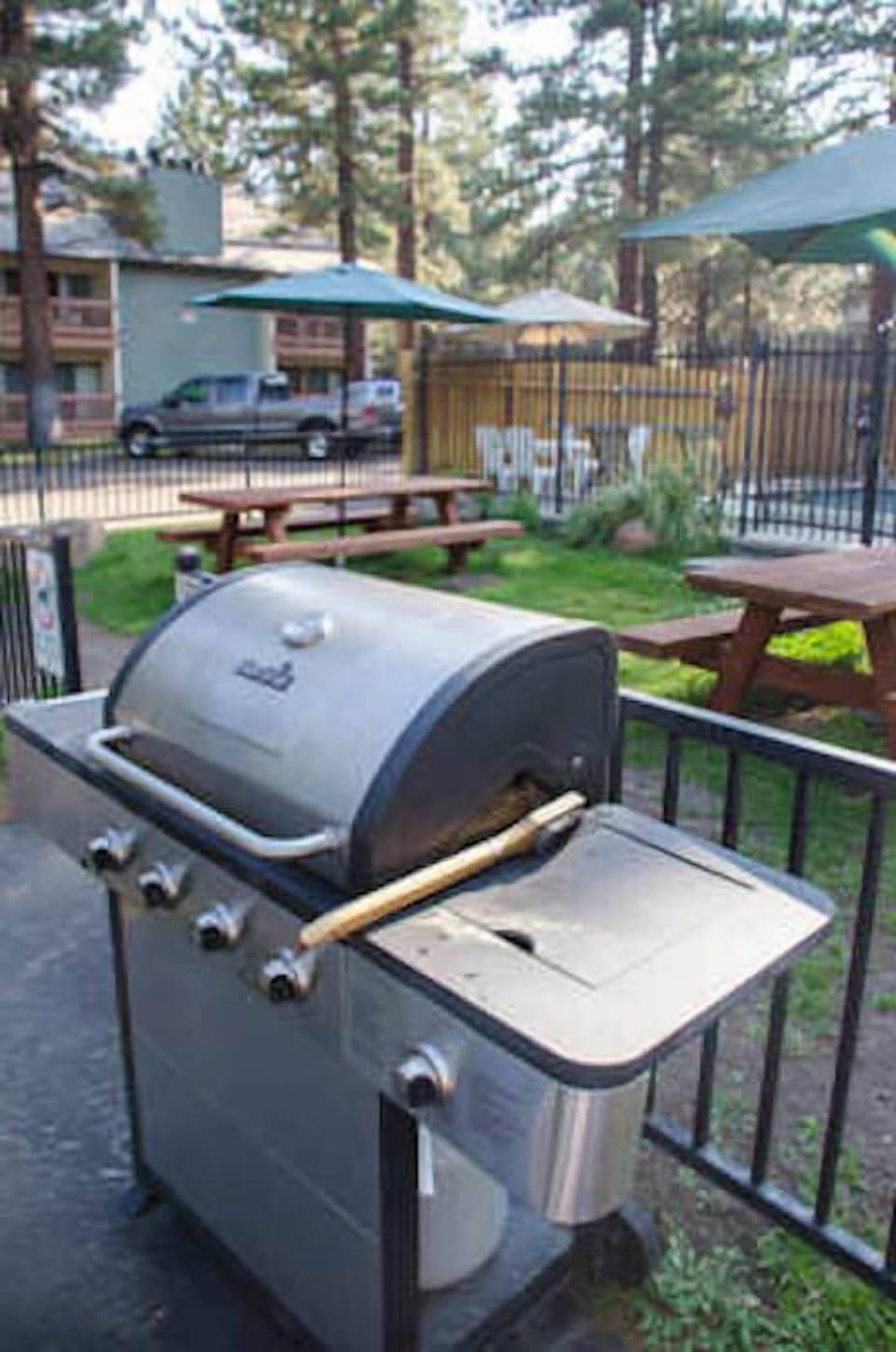 Mountain Shadows BBQ area